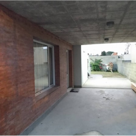 CASA EN CLAROMECO