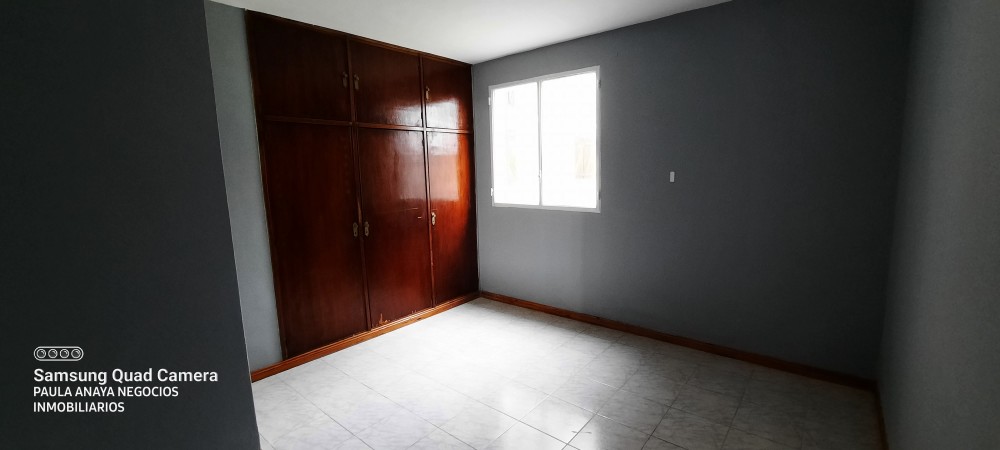 DEPARTAMENTO EN BARRIO JARDIN EXCELENTE ESTADO
