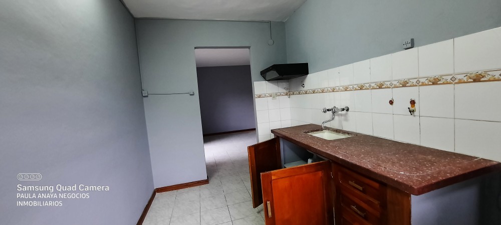 DEPARTAMENTO EN BARRIO JARDIN EXCELENTE ESTADO