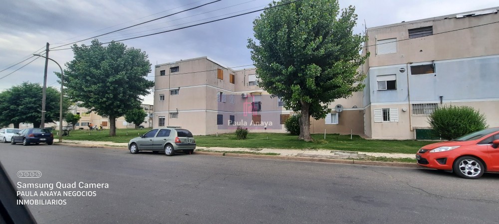 DEPARTAMENTO EN BARRIO JARDIN EXCELENTE ESTADO